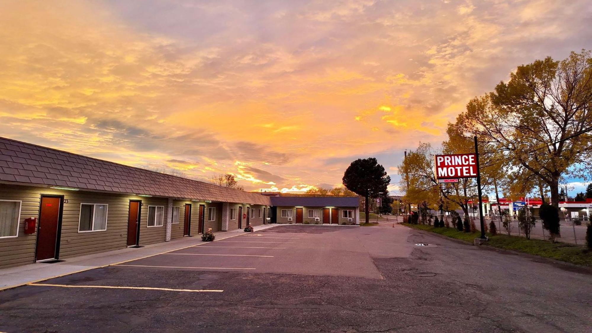 Prince Motel Prince George Bagian luar foto