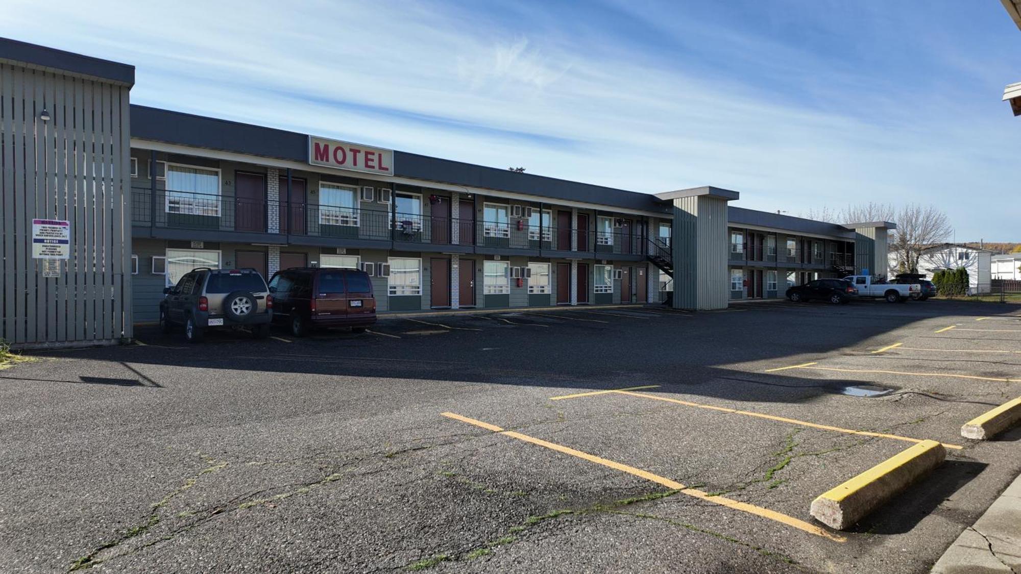Prince Motel Prince George Bagian luar foto